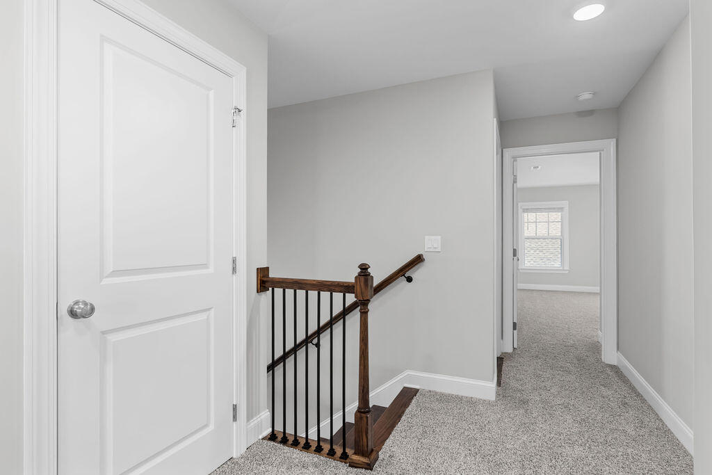 6041 Ridgesong Way, Unit 10 Chattanooga, TN 37416 - Photo 31 of 35 upstairs hallway