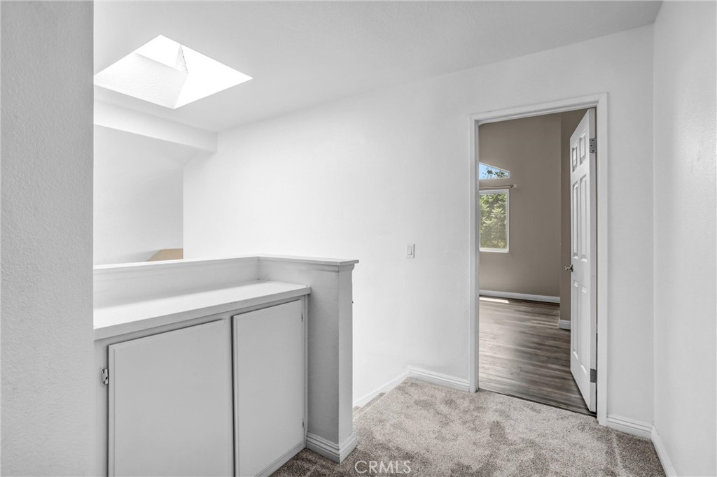 514 Conestoga Road San Dimas, CA 91773 - Photo 27 of 42 Upstairs hallway