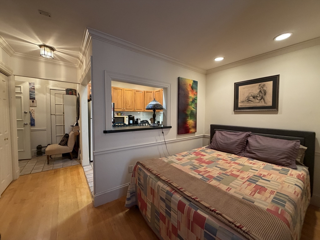 20 Lime Street, Unit 32 Boston, MA 02108 - Photo 4 of 15