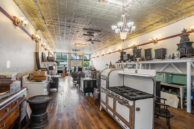 $209,999 | 207 North Main Street, Tekonsha, MI 49092