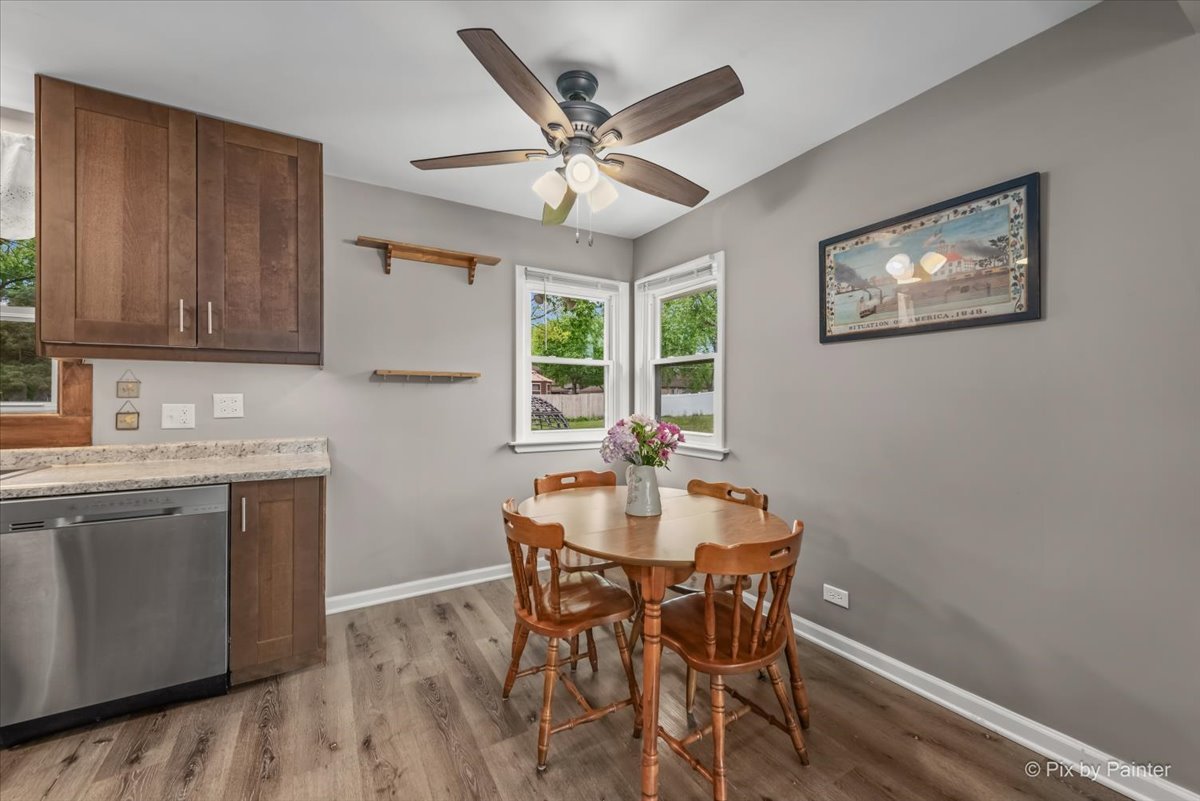 902 Stonemill Avenue Addison, IL 60101 - Photo 13 of 27