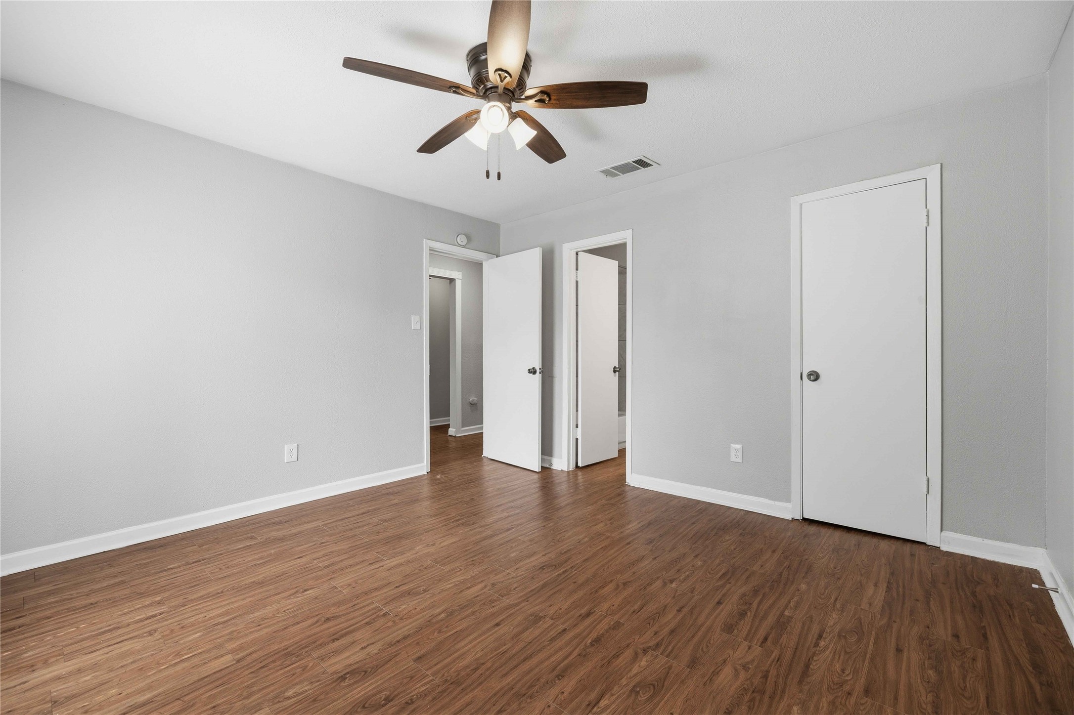 4502 Turnstone Drive Austin, TX 78744 - Photo 20 of 30