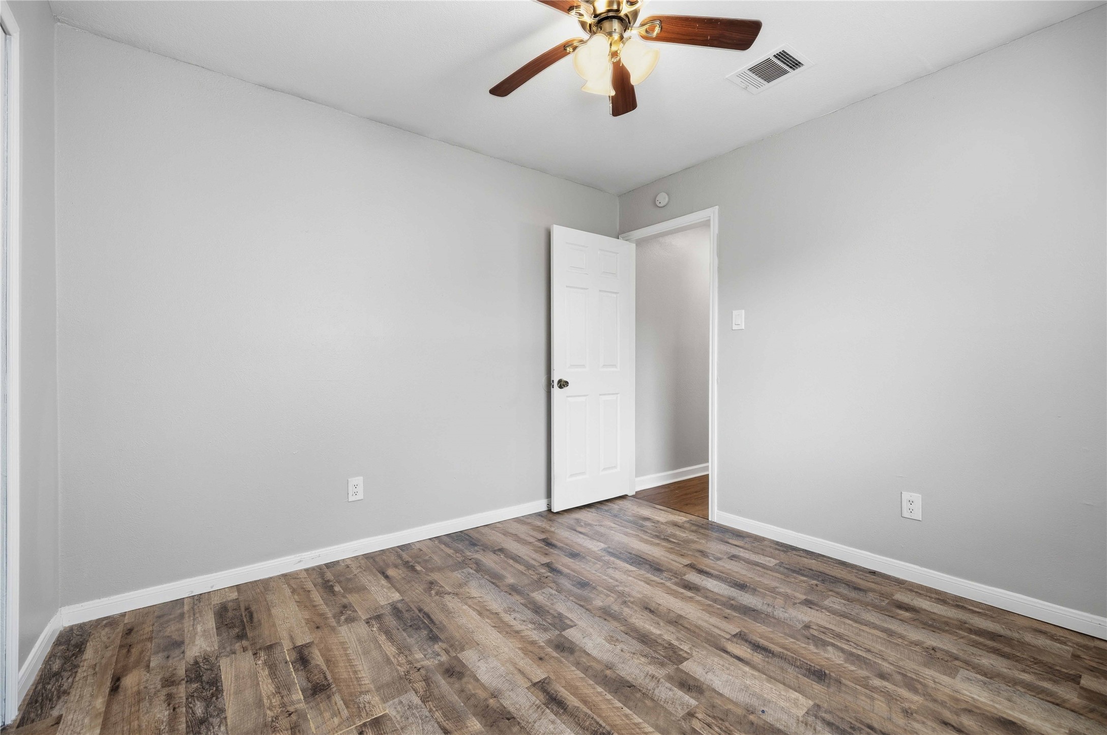4502 Turnstone Drive Austin, TX 78744 - Photo 25 of 30