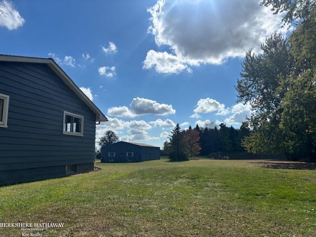 21550 Irwin Road Armada, MI 48005 - Photo 4 of 30