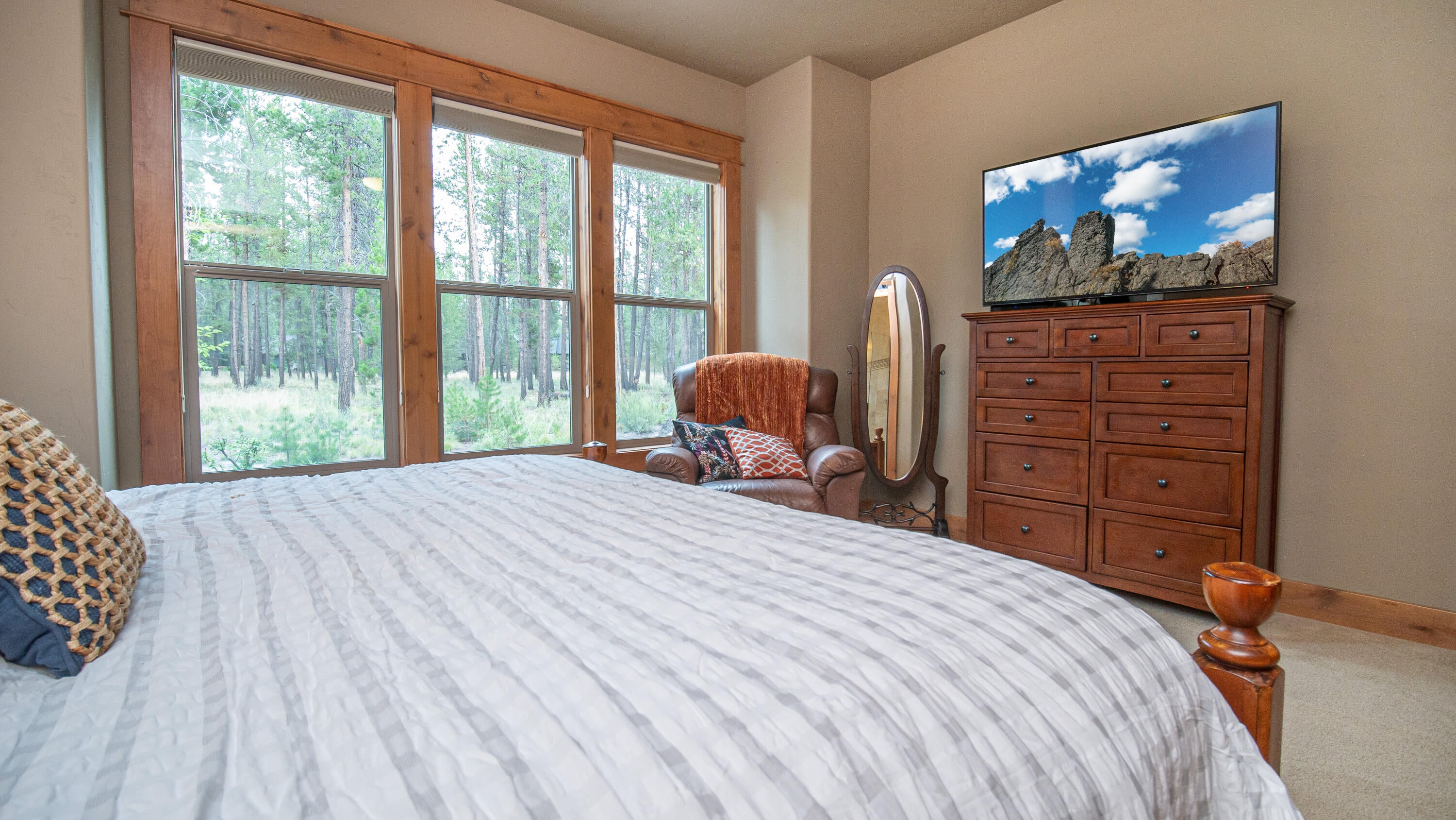 56468 Sunstone Loop Bend, OR 97707 - Photo 18 of 49 P1190197-Edit