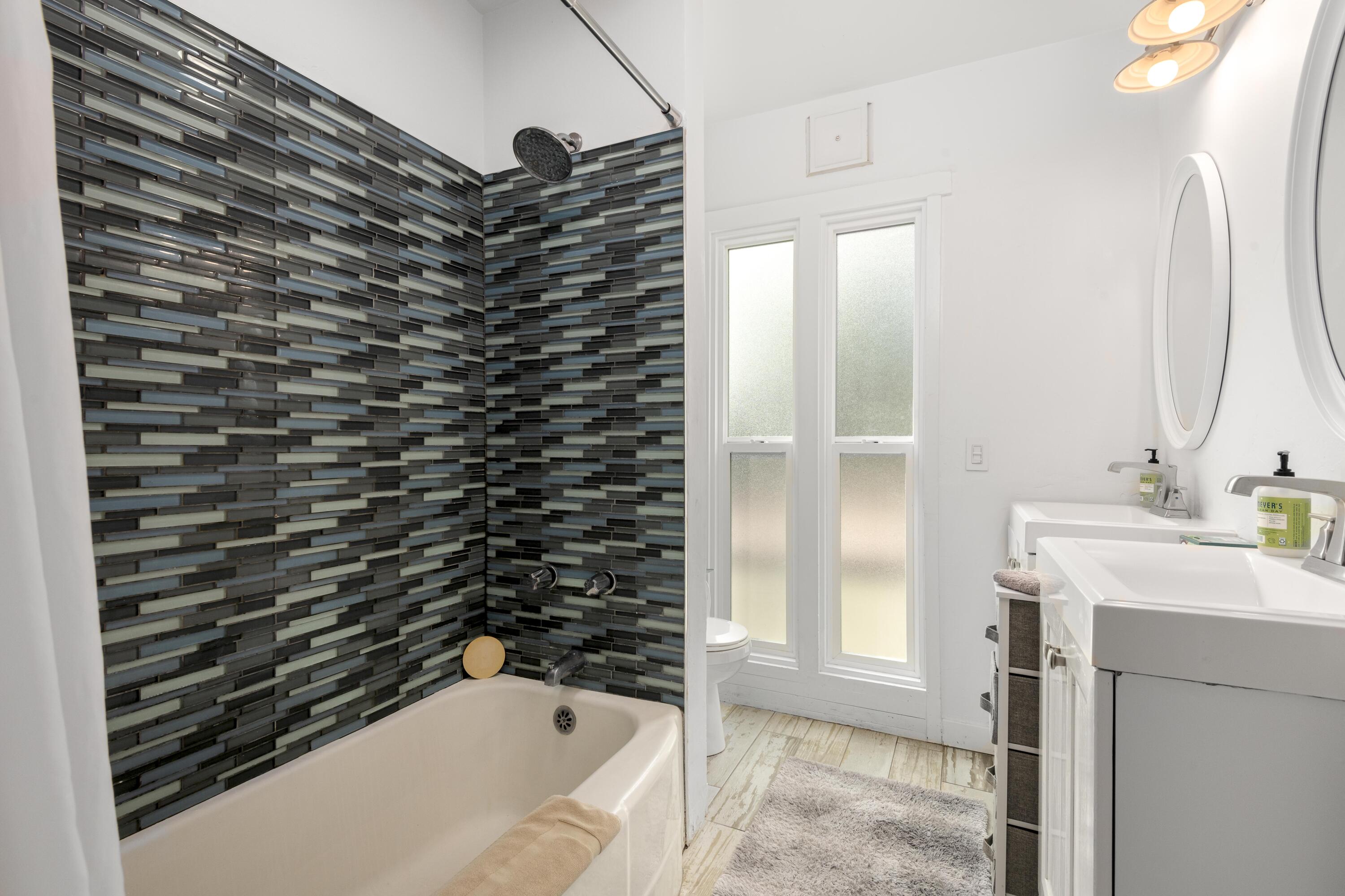 1102 Del Mar Avenue Santa Barbara, CA 93109 - Photo 17 of 37 1102DelMarAve010