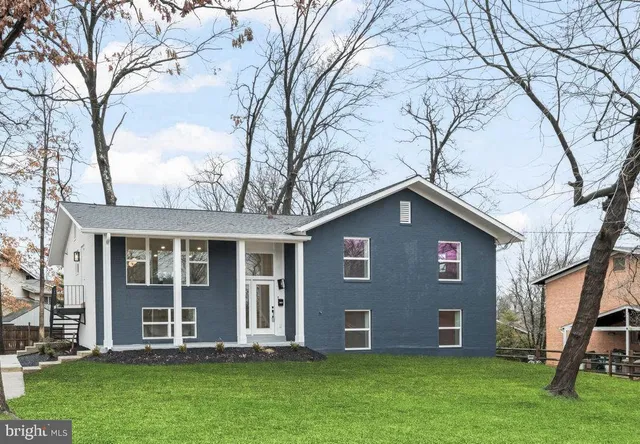 $2,000 | 8321 Raymond Lane, Potomac, MD 20854