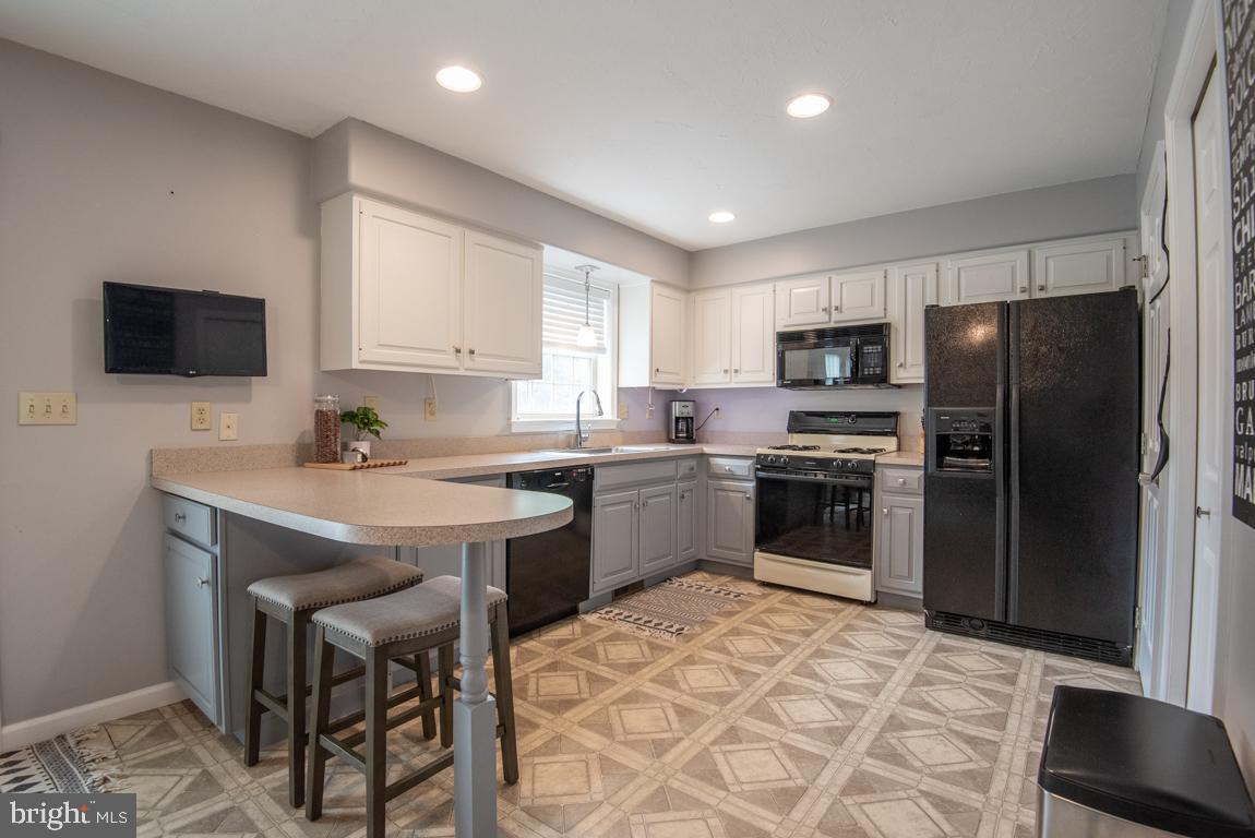 312 North New Street Lititz, PA 17543 - Photo 16 of 42 Kitchen