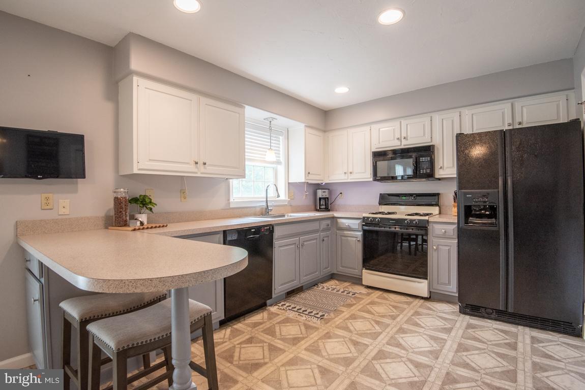 312 North New Street Lititz, PA 17543 - Photo 17 of 42 Kitchen