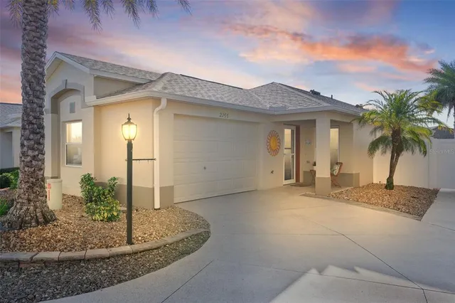 $435,000 | 2266 Montbrook Place, The Villages, FL 32162