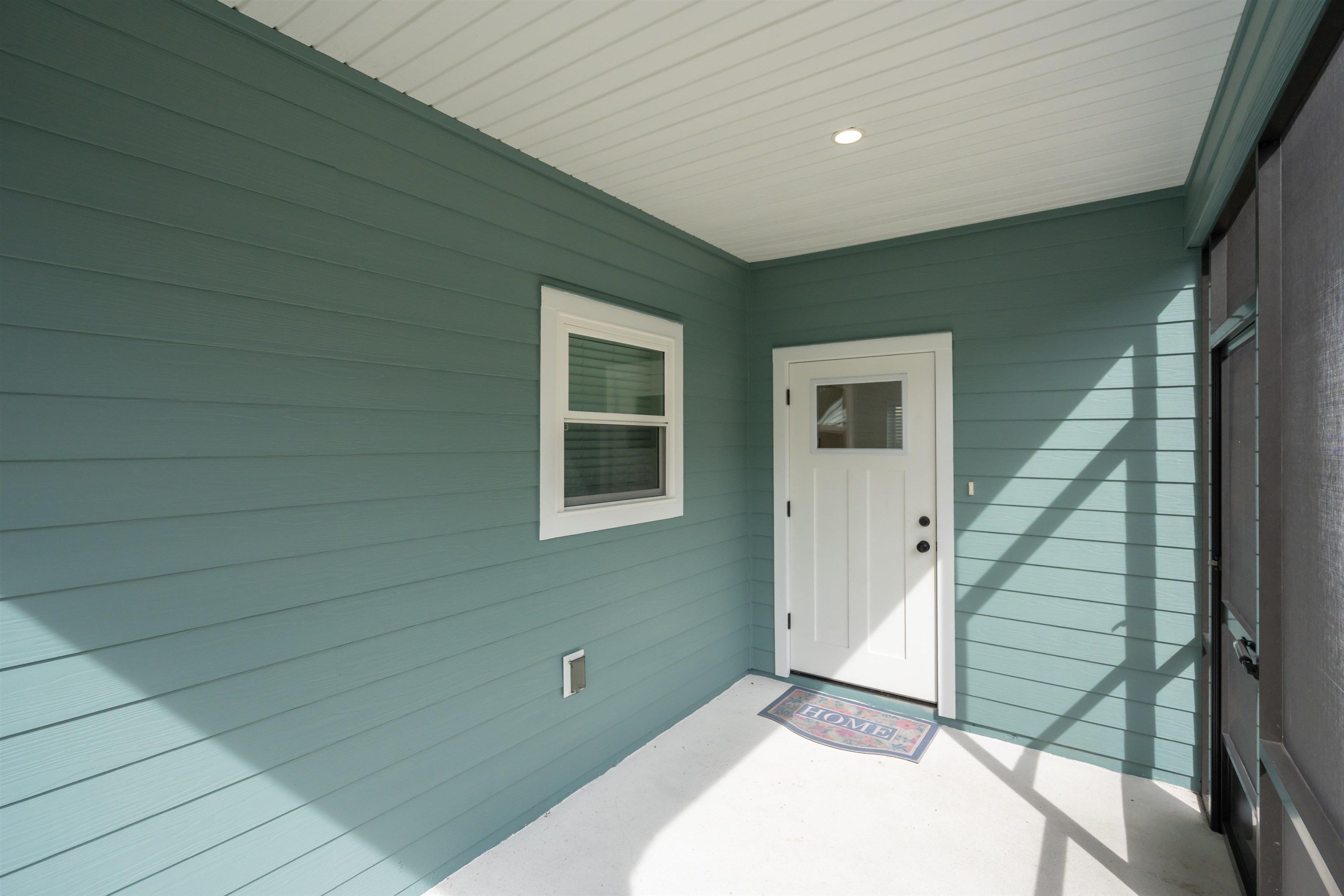 141 Webb Street St. Augustine, FL 32084 - Photo 3 of 33 a view of a livingroom with an entryway