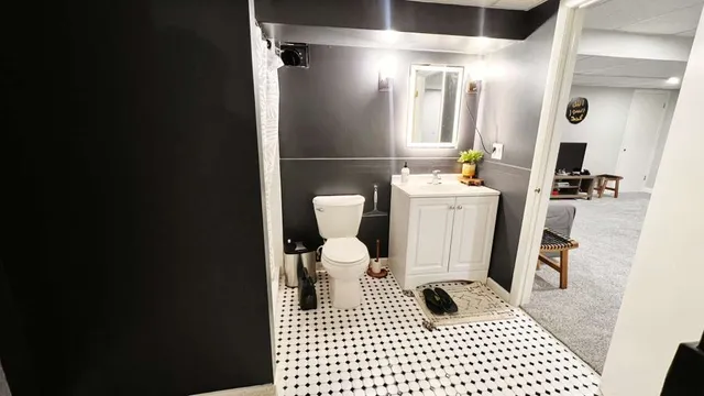 $3,500 | 1065 Hiawatha Drive, Elgin, IL 60120