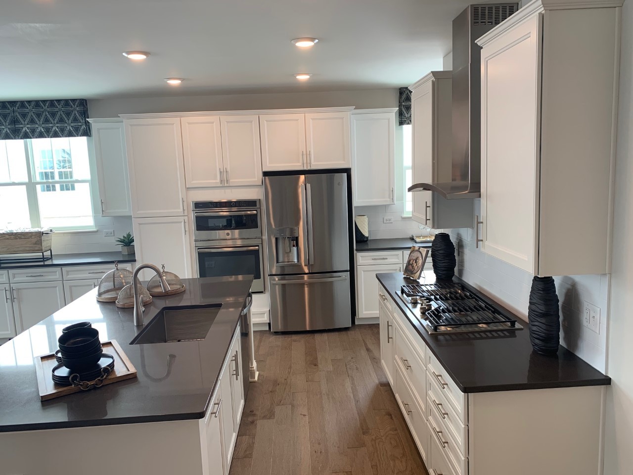 1170 Slade Road South Elgin, IL 60177 - Photo 4 of 29 a kitchen with a sink stove and refrigerator