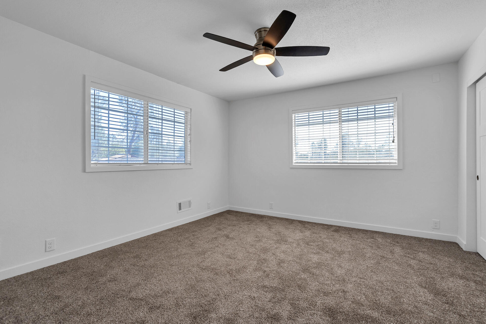 15557 Cloverdale Road Anderson, CA 96007 - Photo 27 of 37 15557CloverdaleRoad-48