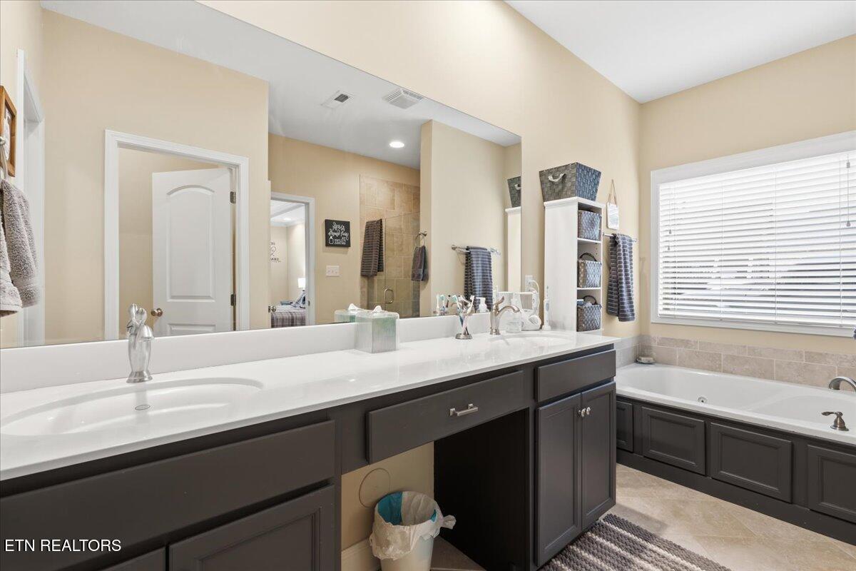 13016 Renaissance Lane Knoxville, TN 37934 - Photo 12 of 28 21-012_7K9A4963