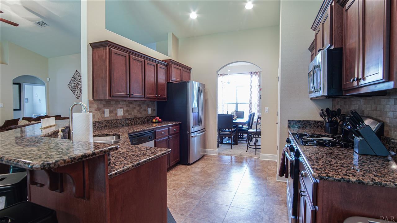 979 Perdido Road Cantonment, FL 32533 - Photo 15 of 49