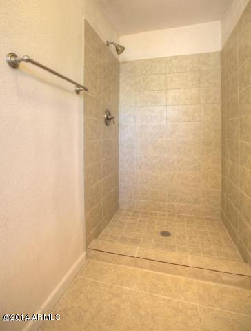 2232 West Osborn Road Phoenix, AZ 85015 - Photo 3 of 8 2232 Osborn - Bathroom 2