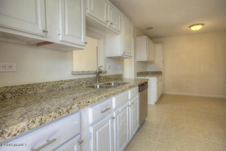 2232 West Osborn Road Phoenix, AZ 85015 - Photo 5 of 8 2232 Osborn - Kitchen 2