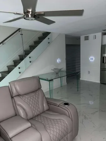 $3,400 | 219 Northeast 159th Street, Miami, FL 33162