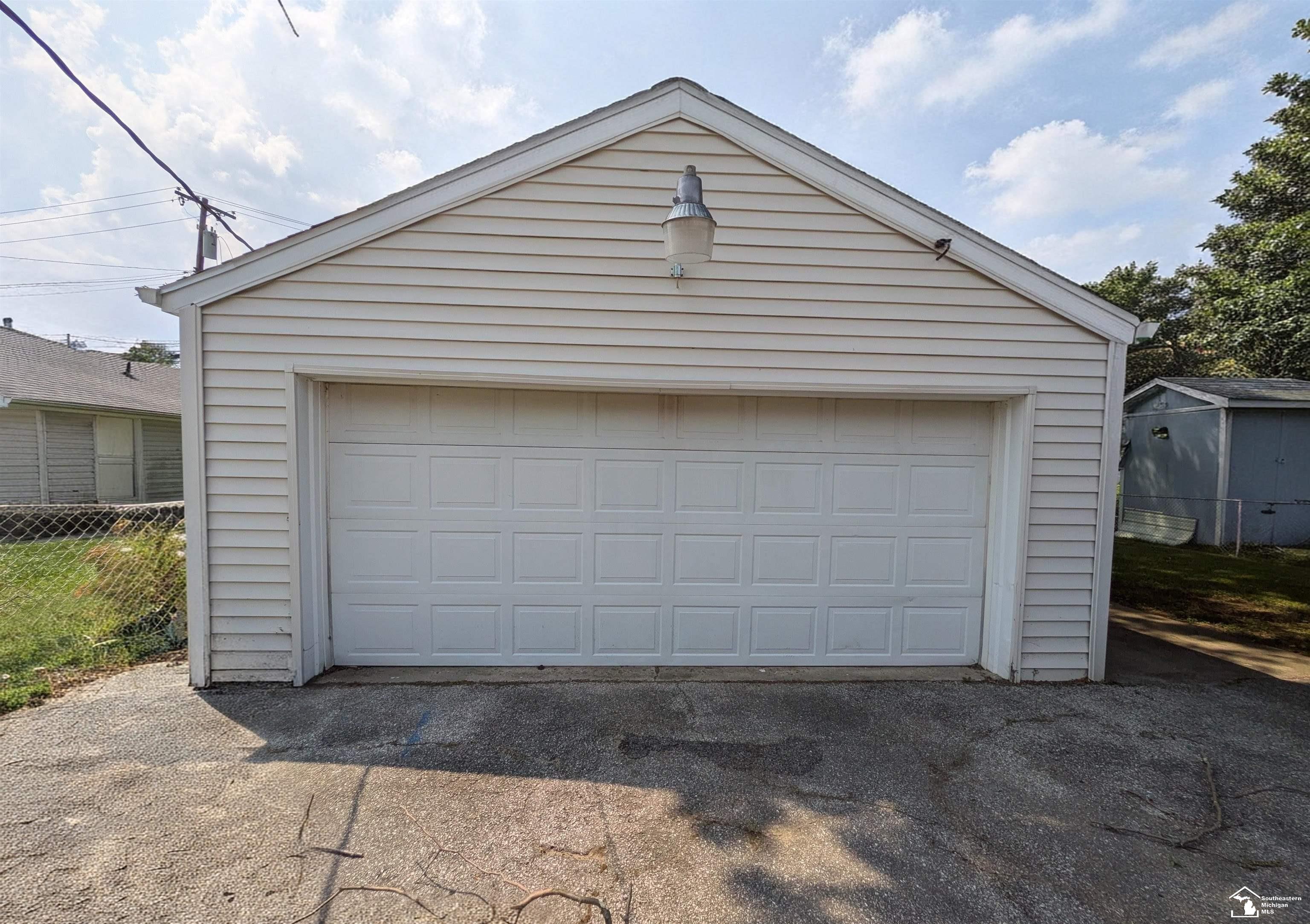 1957 Vivian Road Monroe, MI 48162 - Photo 19 of 21