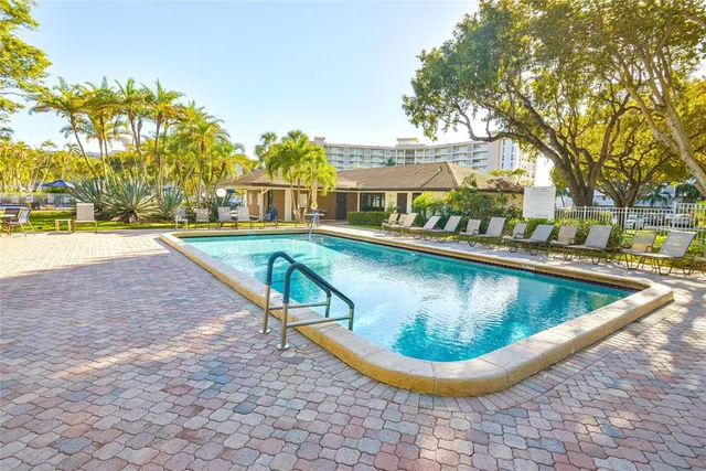 $153,000 | 2661 South Course Drive, Unit 707, Pompano Beach, FL 33069