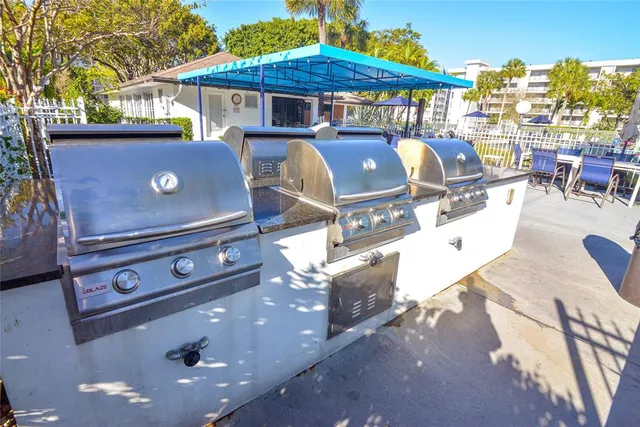 $153,000 | 2661 South Course Drive, Unit 707, Pompano Beach, FL 33069