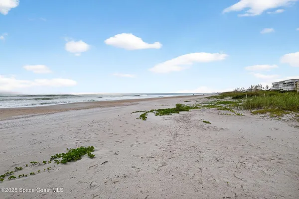 $389,900 | 383 North Atlantic Avenue, Unit 105, Cocoa Beach, FL 32931