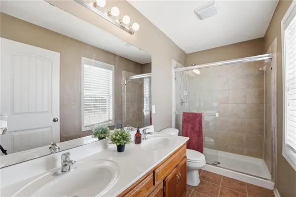 $390,000 | 11207 North Summit Street, Kansas City, MO 64155