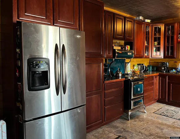 $675,000 | 621 Freeman Avenue, Encampment, WY 82325