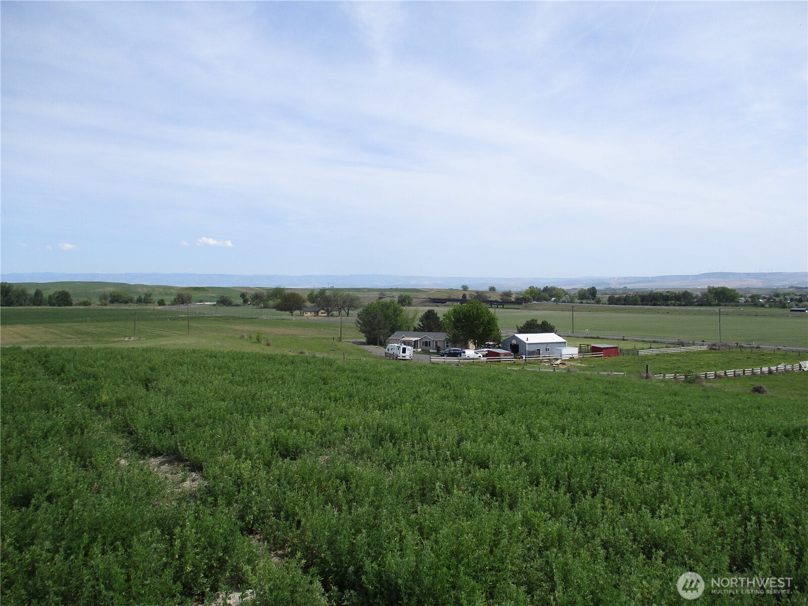 -nka Ash Hollow Road Touchet, WA 99360 - Photo 4 of 7 a view of a green field with lots of green space