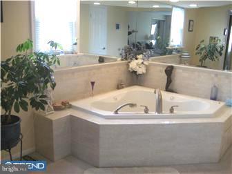 16 Midwood Road Marlton, NJ 08053 - Photo 6 of 11 Bedroom - Main