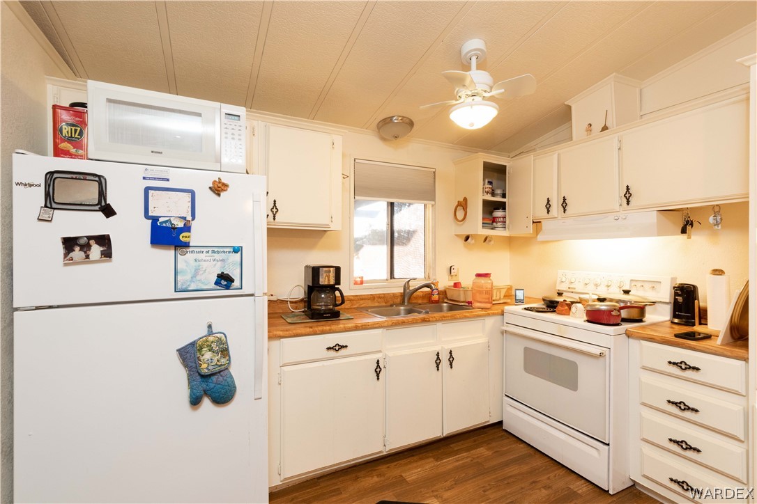 3468 La Osa Road Golden Valley, AZ 86413 - Photo 12 of 46 Gallery Image 12