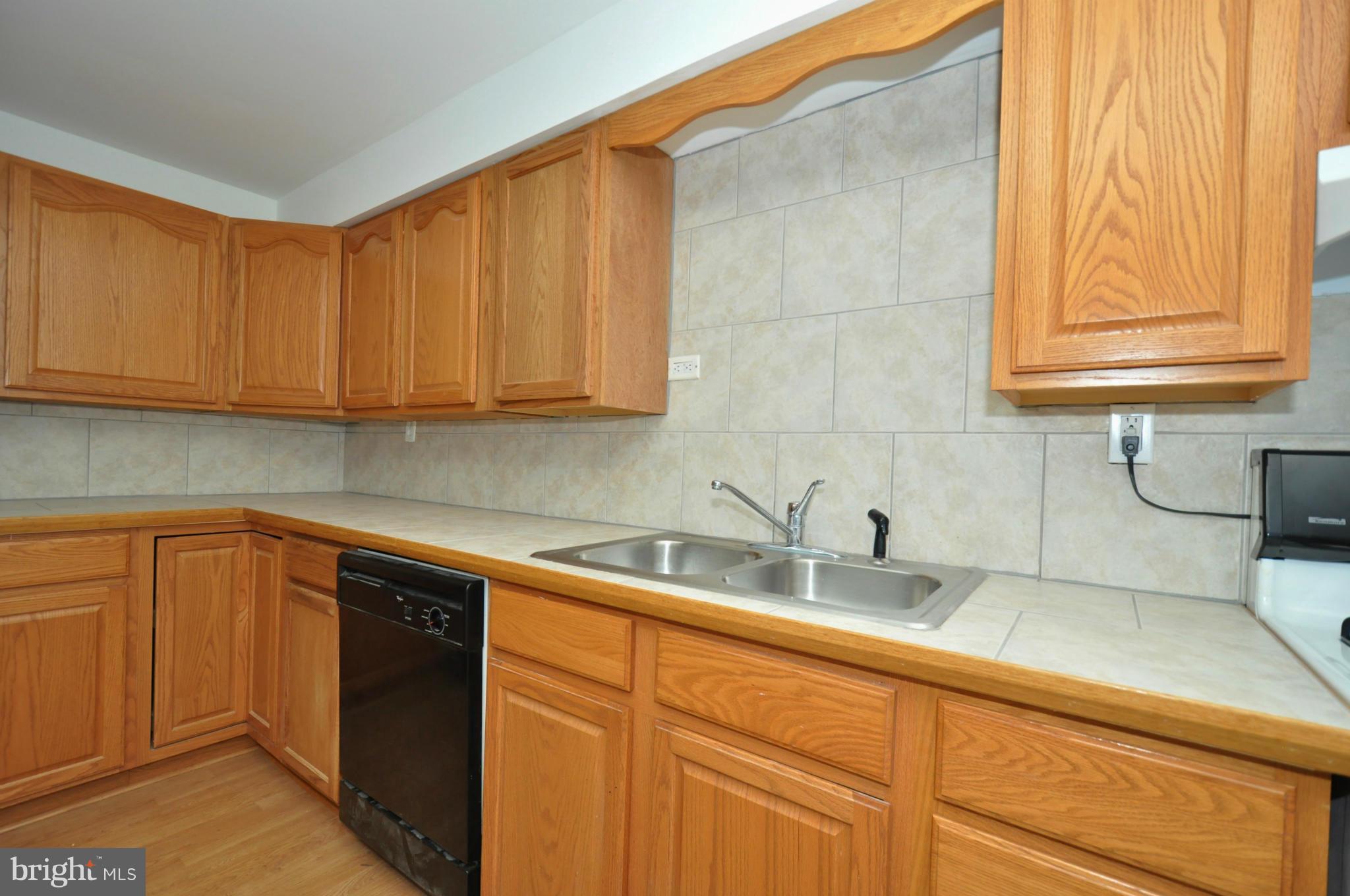 8000 Lansdale Road Baltimore, MD 21224 - Photo 8 of 20 Kitchen
