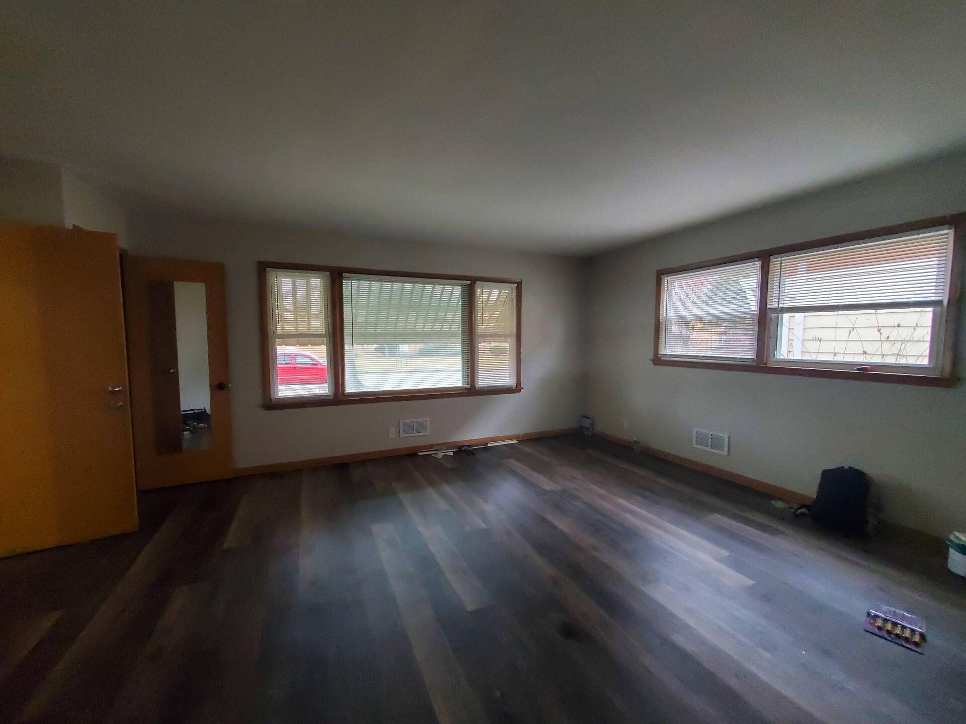 4052 North 85th Street, Unit LOWR Milwaukee, WI 53222 - Photo 3 of 14 Nanette Behrens Berkshire Hathaway