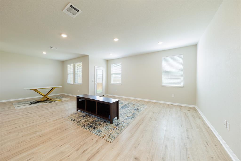 521 Otto Avenue Georgetown, TX 78626 - Photo 10 of 38