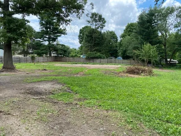 $49,900 | 1240 East Hickory Road, Battle Creek, MI 49017