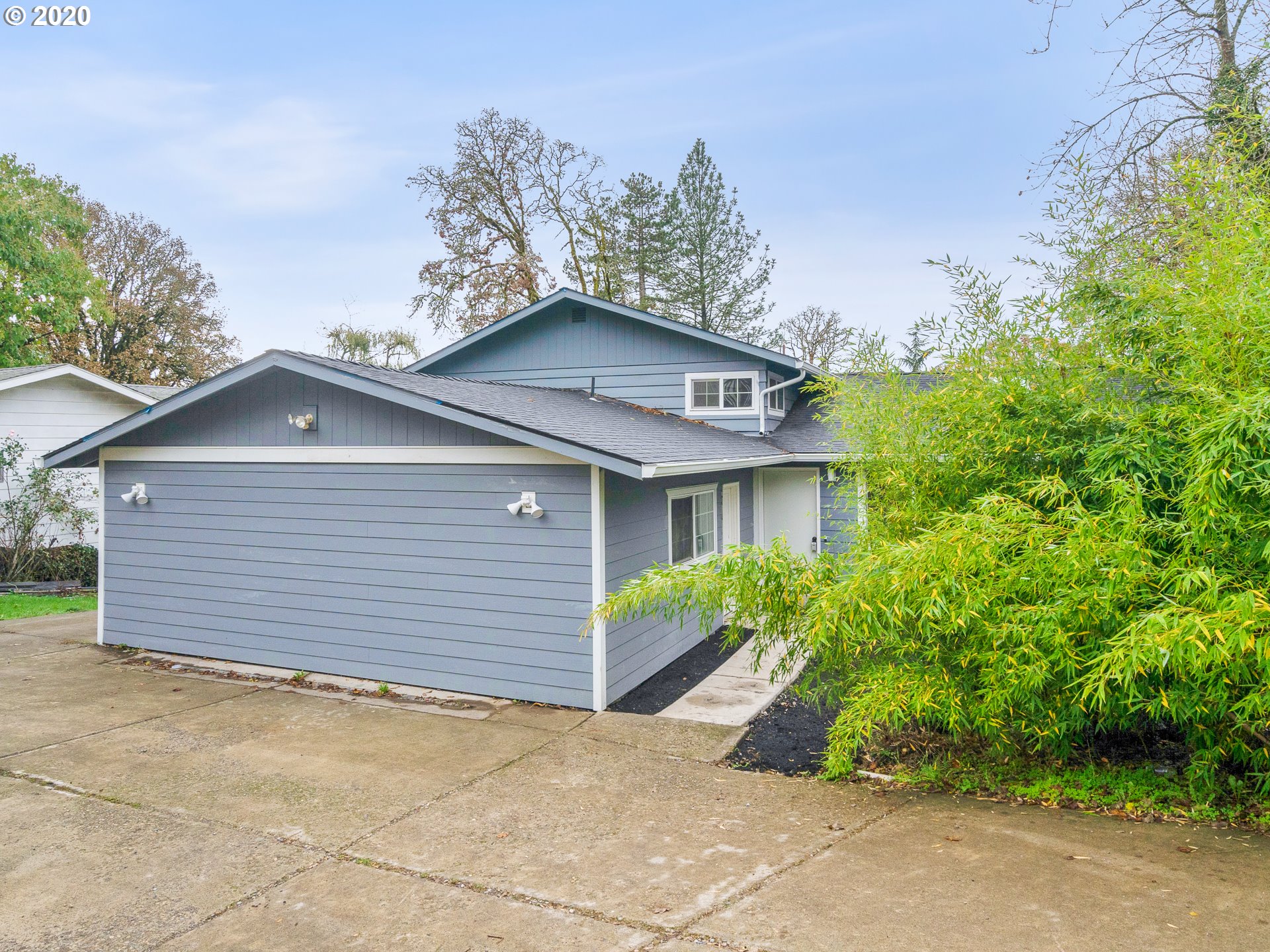 17809 Oatfield Road Gladstone, OR 97027 - Photo 1 of 30 Gallery Image 1