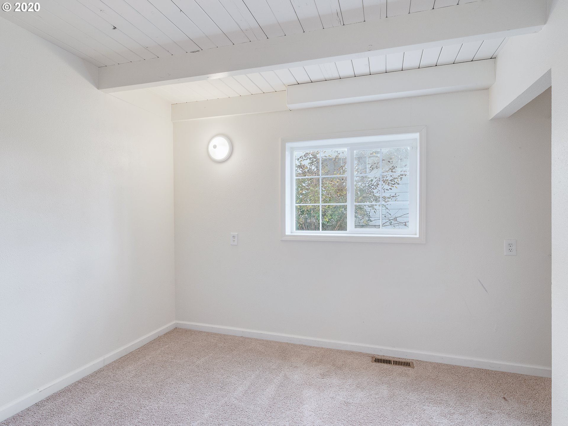17809 Oatfield Road Gladstone, OR 97027 - Photo 12 of 30 Gallery Image 12