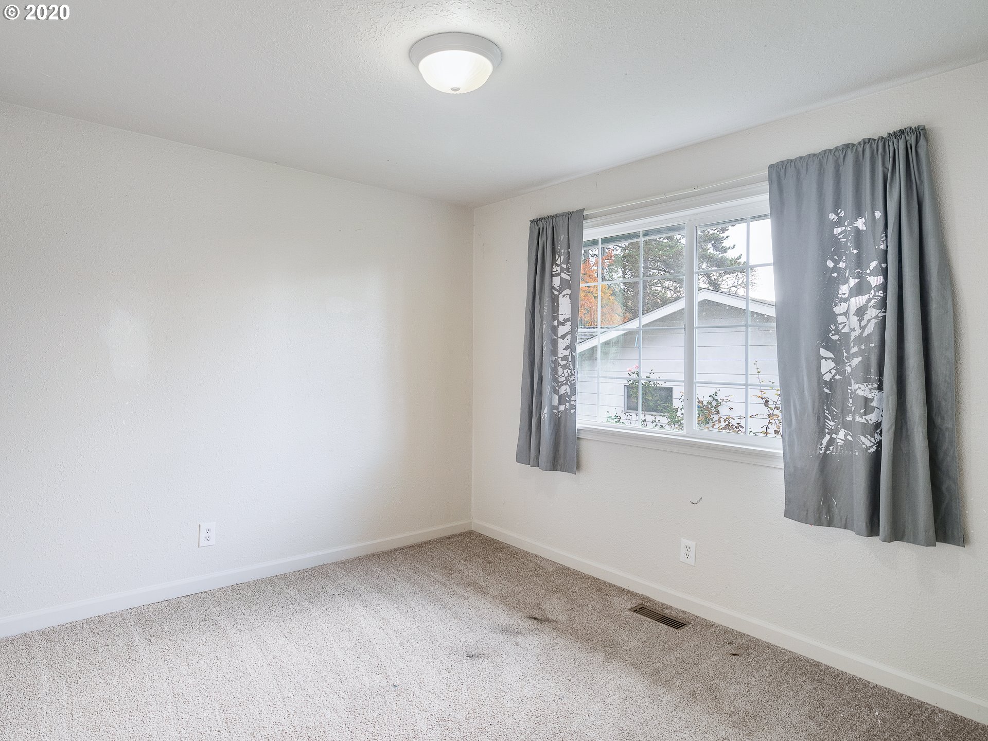 17809 Oatfield Road Gladstone, OR 97027 - Photo 22 of 30 Gallery Image 22