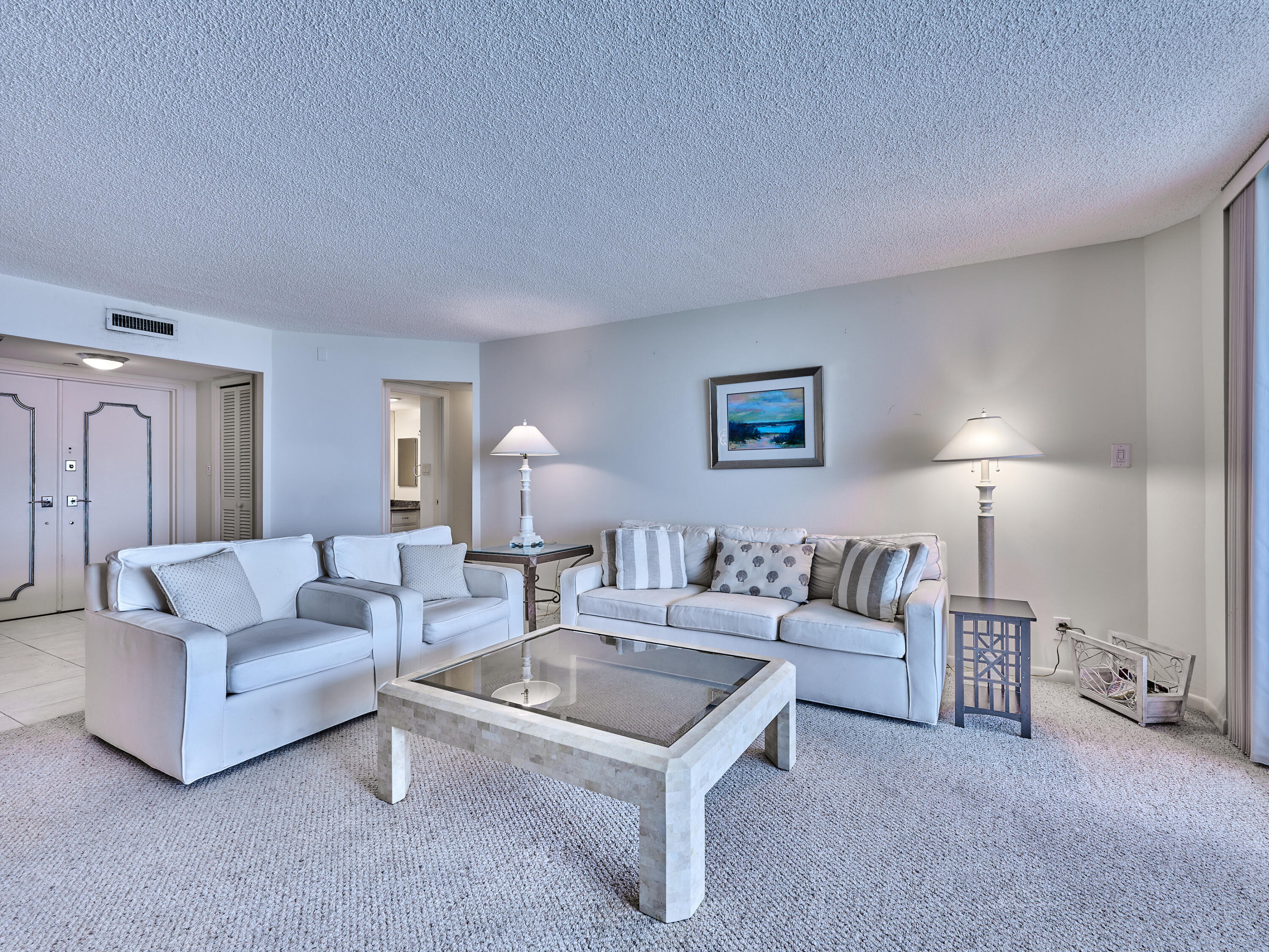 500 South Ocean Boulevard, Unit 2106 Boca Raton, FL 33432 - Photo 10 of 45 LIVING ROOM