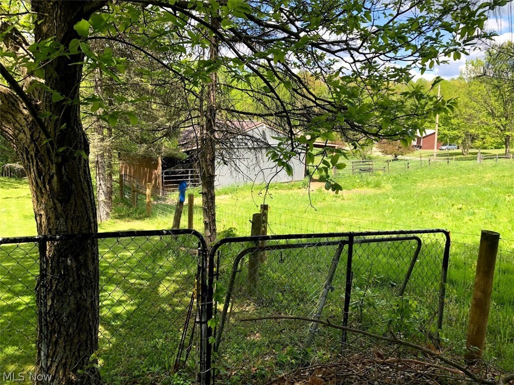 1810 Irish Run Road Southeast Dennison, OH 44621 - Photo 13 of 18