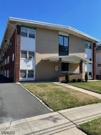 $1,650 | 120 West 3rd Avenue, Unit 18, Roselle, NJ 07203