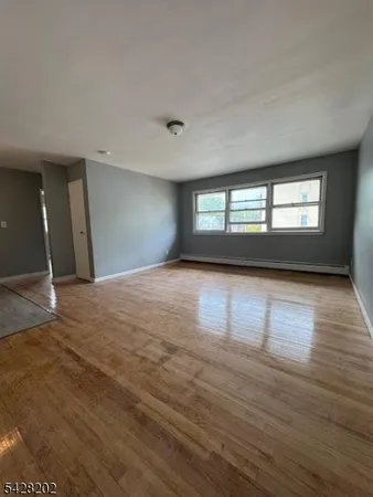 $1,650 | 120 West 3rd Avenue, Unit 18, Roselle, NJ 07203