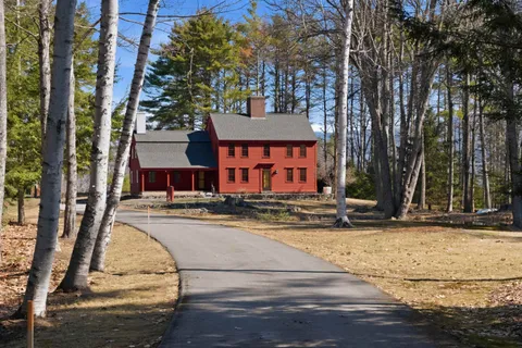 $899,000 | 29 Kona Farm Road, Moultonborough, NH 03254
