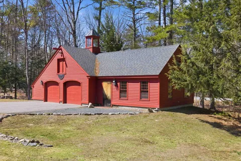 $899,000 | 29 Kona Farm Road, Moultonborough, NH 03254