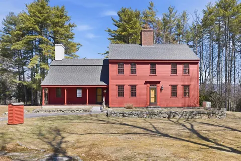 $899,000 | 29 Kona Farm Road, Moultonborough, NH 03254