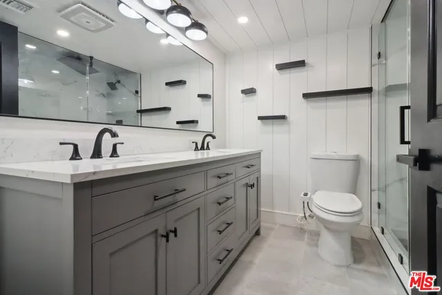 $1,350,000 | 1160 Granville Avenue, Unit 104, Los Angeles, CA 90049