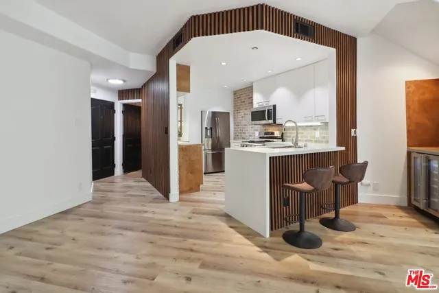 $1,350,000 | 1160 Granville Avenue, Unit 104, Los Angeles, CA 90049