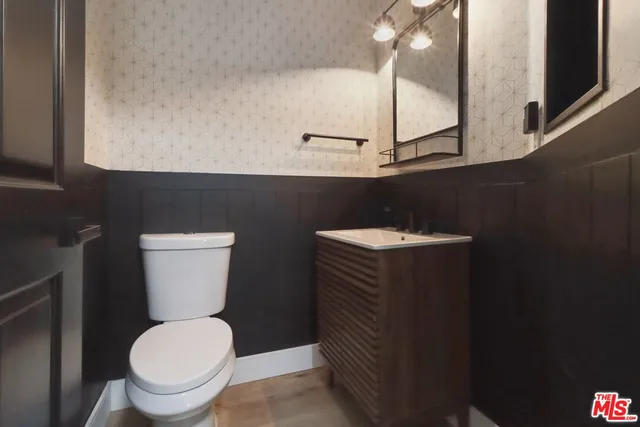 $1,350,000 | 1160 Granville Avenue, Unit 104, Los Angeles, CA 90049