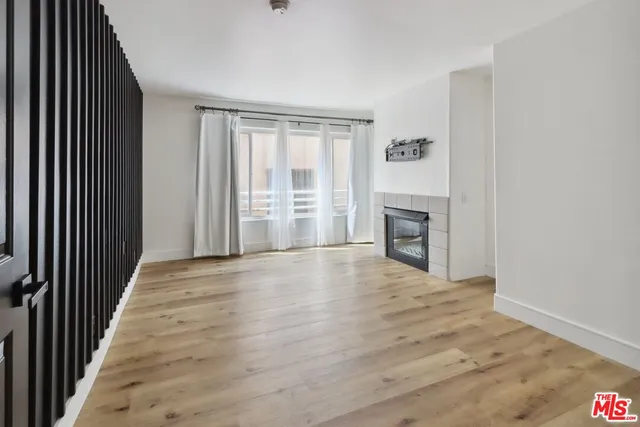 $1,350,000 | 1160 Granville Avenue, Unit 104, Los Angeles, CA 90049